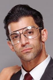 Robert Strauss